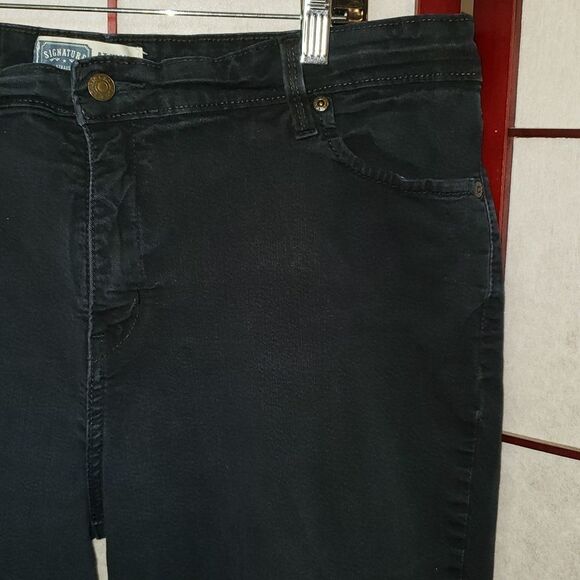 Signature Levi Strauss Black At Waist Boot Cut Jeans - Picture 7 of 10